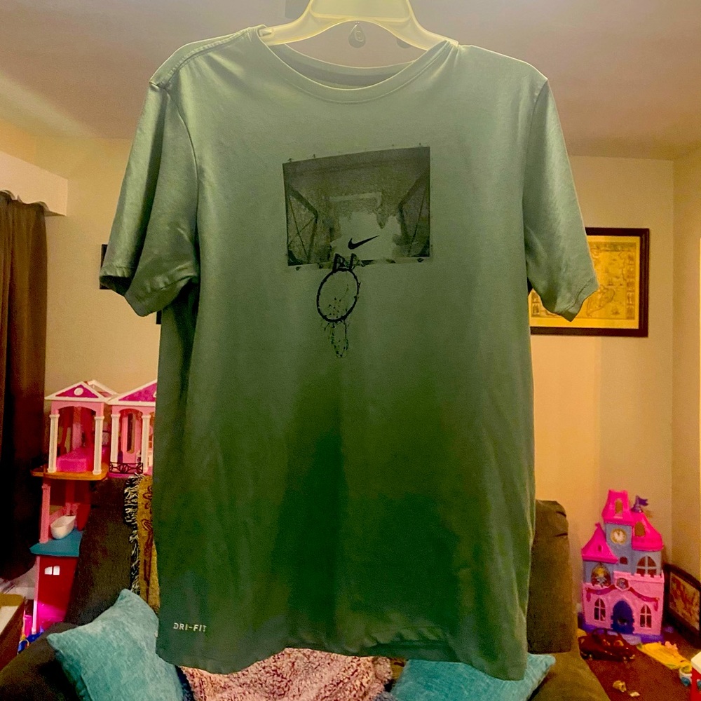 NWOT Nike Dri-Fit Shirt
